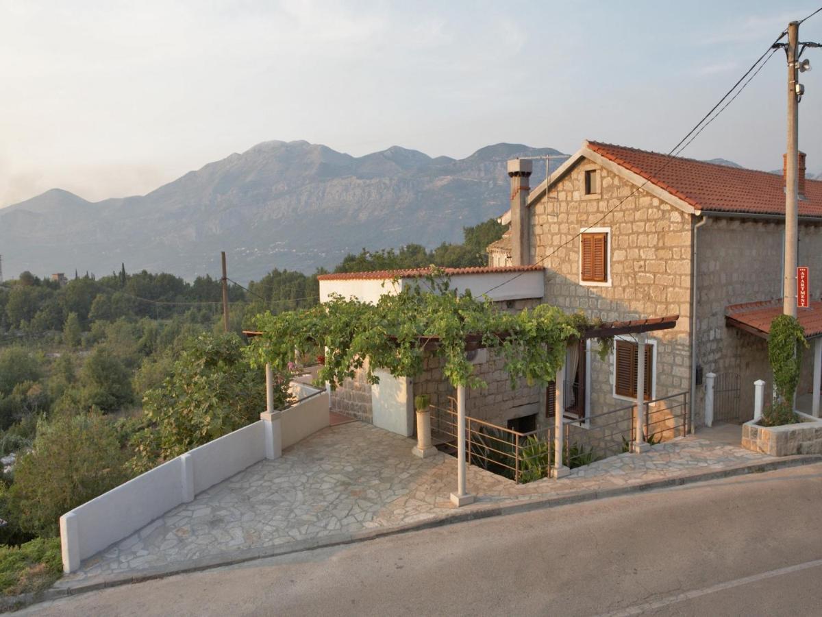 Rilovic House Villa Srednji Radovcici Exterior photo